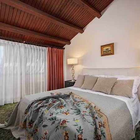 Bella Ana Porec